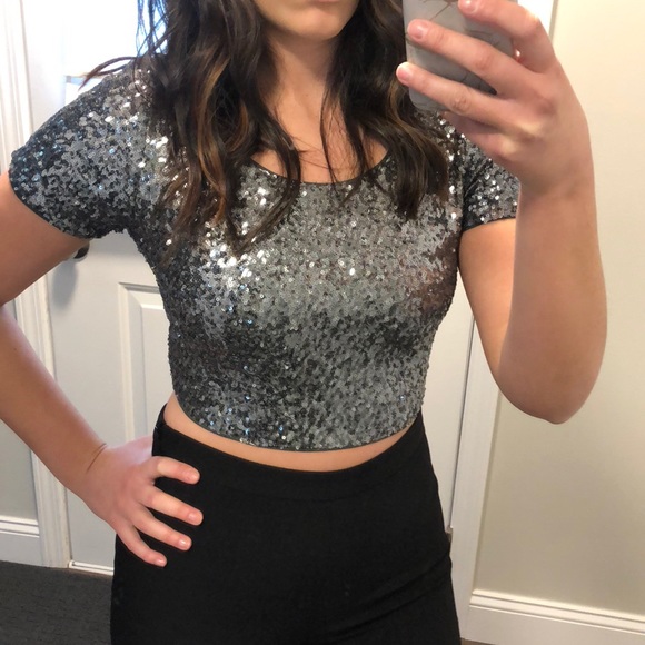 Forever 21 Sequence crop top - Picture 1 of 3